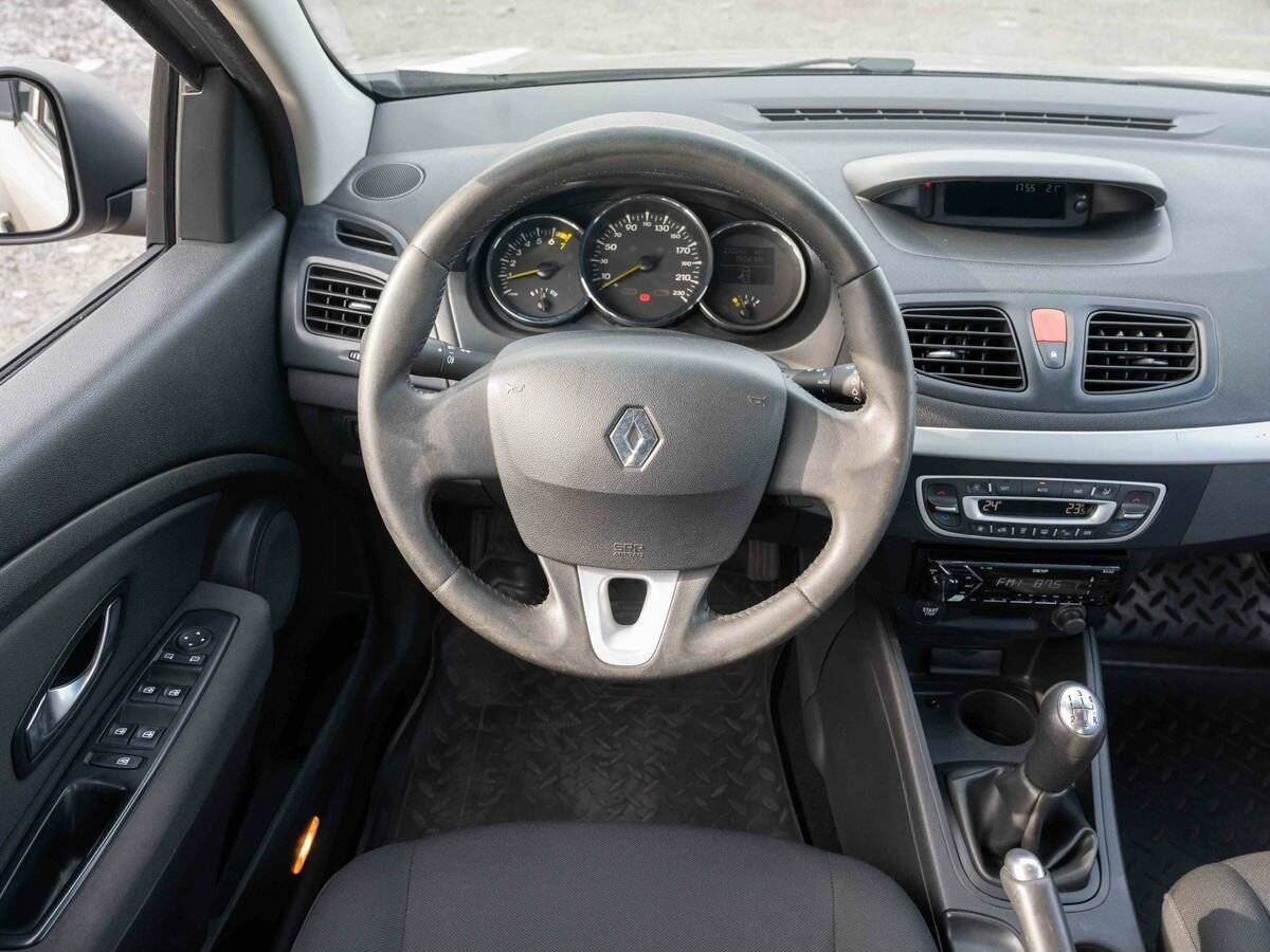 Купить Renault Fluence, 2010, 232 262 км, фото №14