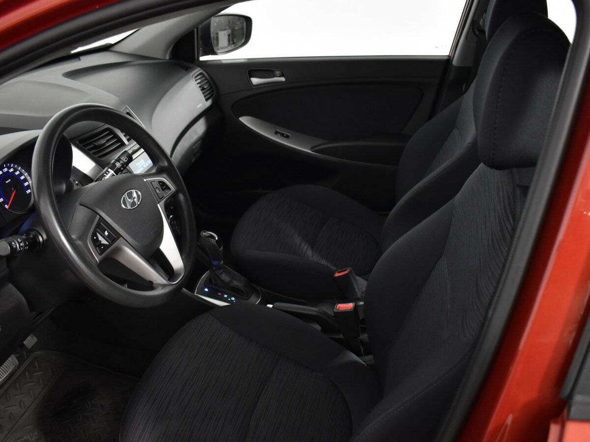 Купить Hyundai Solaris, 2014, 95 000 км, фото №9