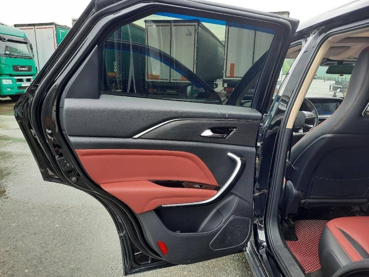 Купить FAW Bestune T77, 2022, 75 973 км, фото №15