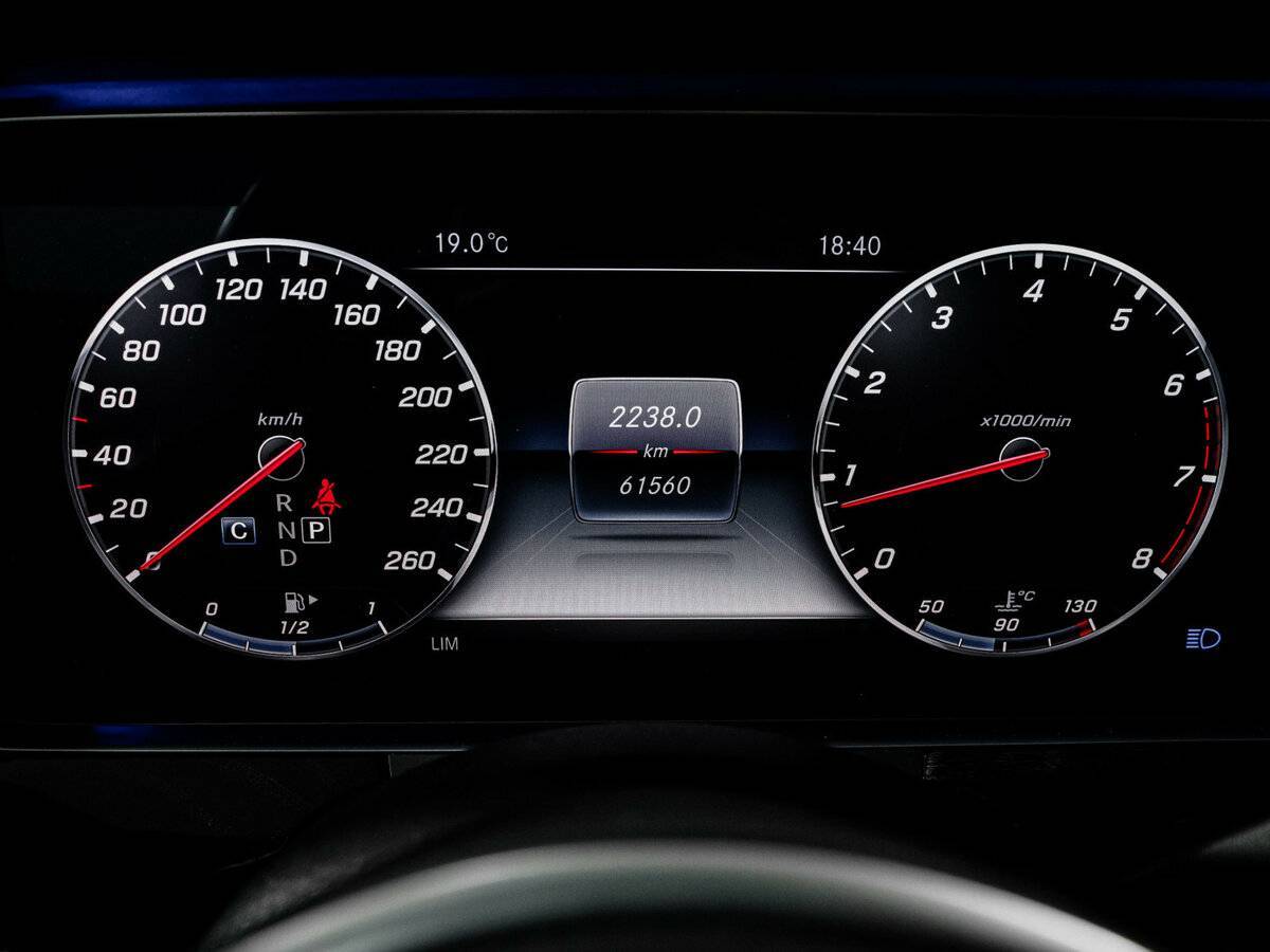 Купить Mercedes-Benz E-Класс 200, 2018, 61 000 км, фото №11