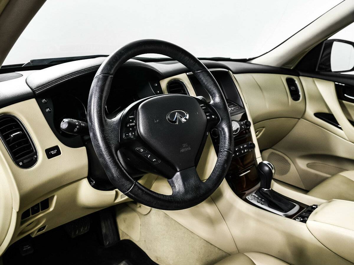 Купить Infiniti QX50, 2015, 140 943 км, фото №13