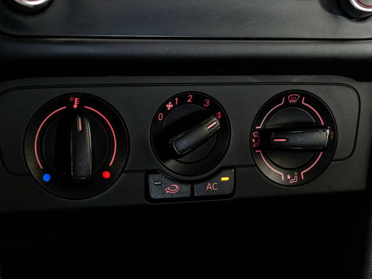 Купить Volkswagen Polo, 2012, 112 998 км, фото №14