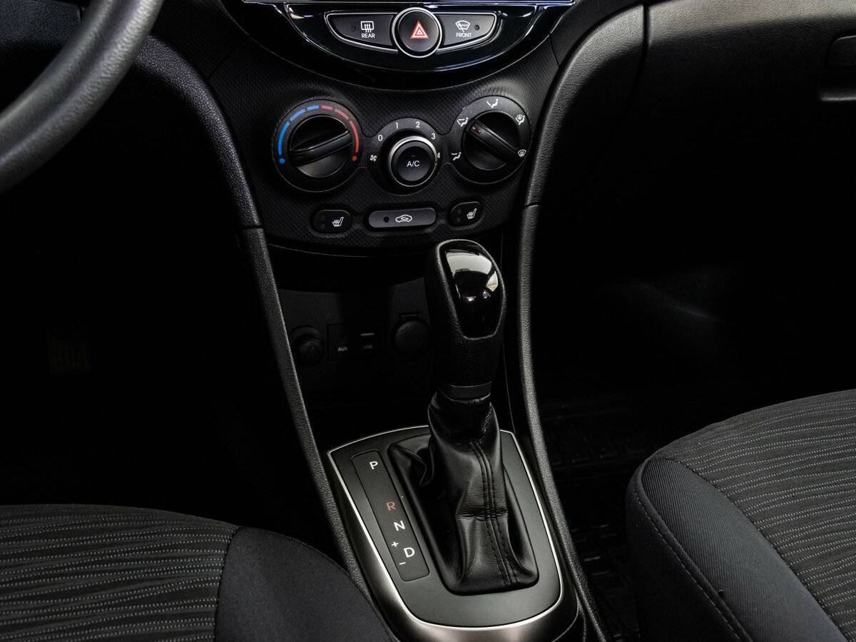 Купить Hyundai Solaris, 2016, 115 245 км, фото №10