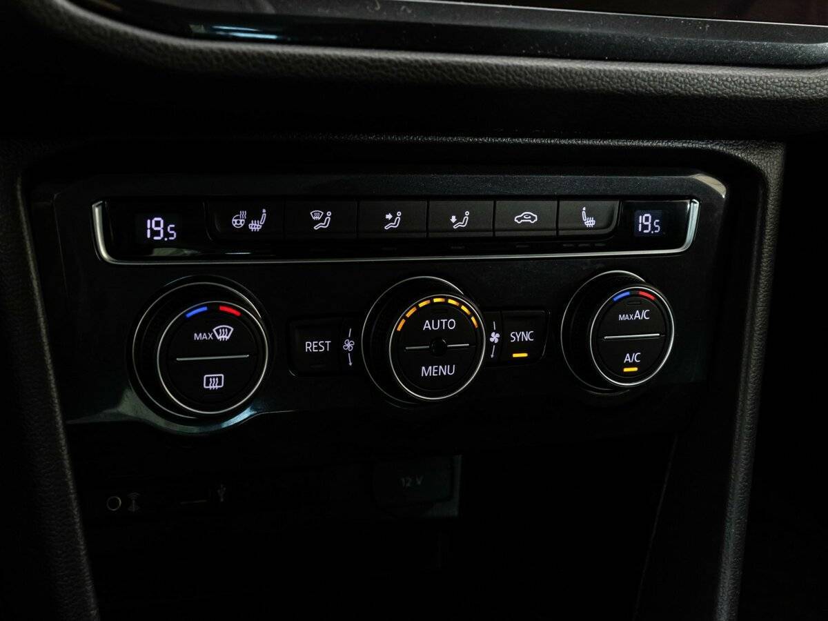 Купить Volkswagen Tiguan, 2017, 112 292 км, фото №17