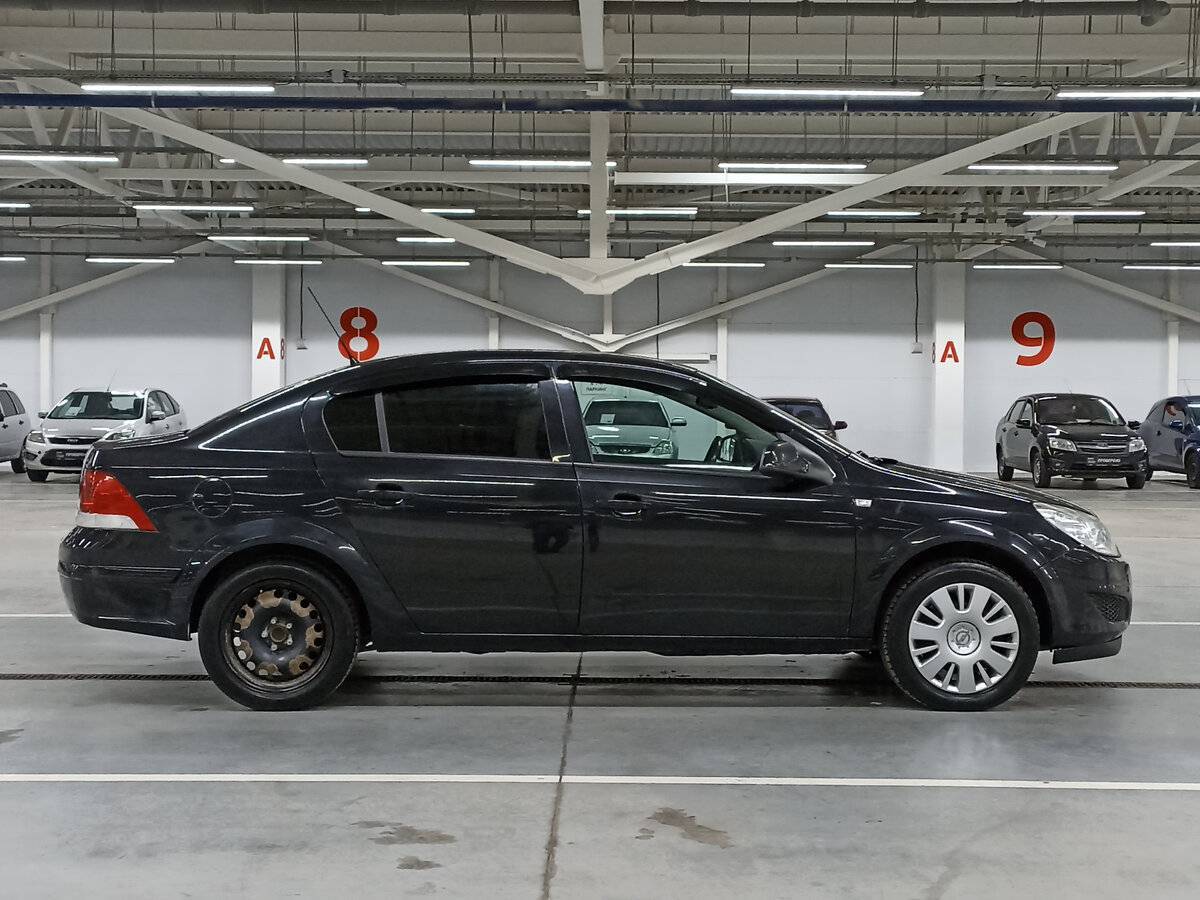 Купить Opel Astra, 2011, 247 287 км, фото №4