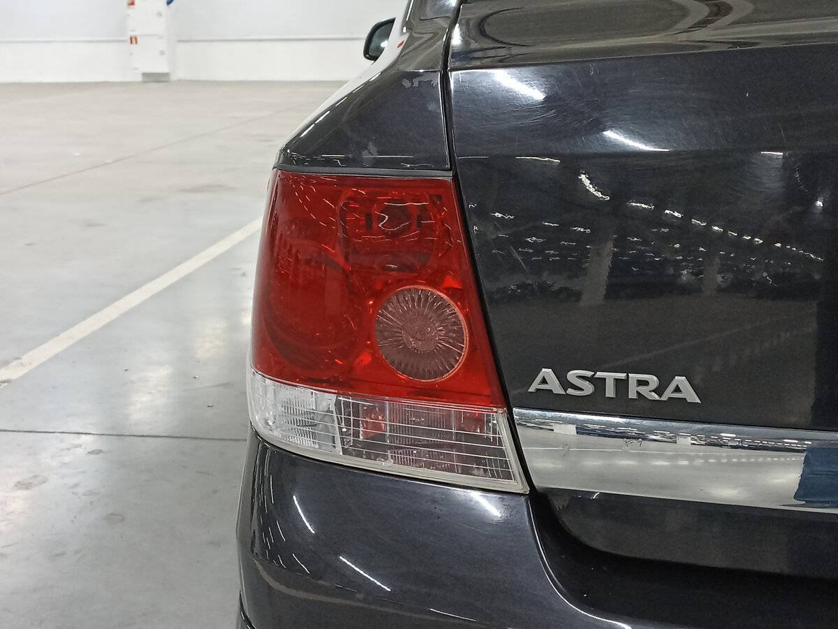 Купить Opel Astra, 2011, 247 287 км, фото №9