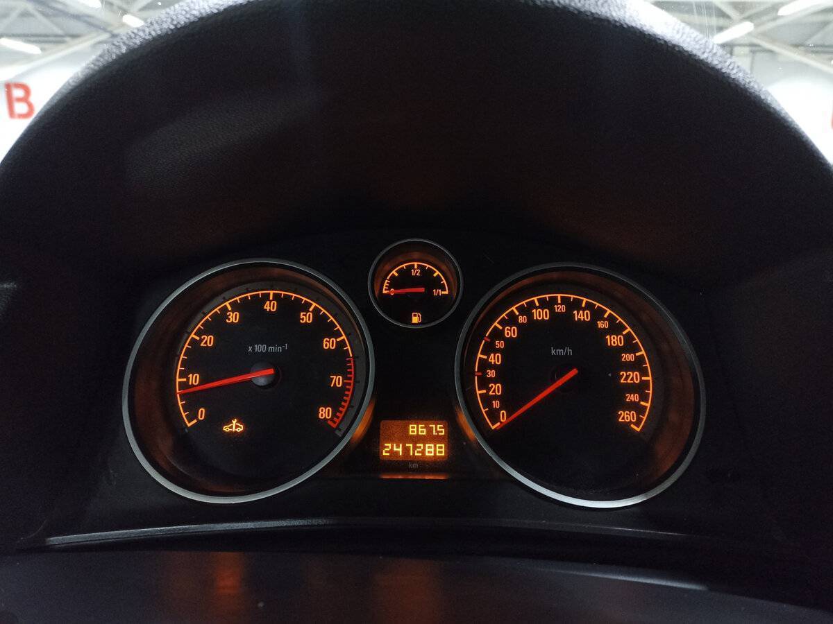 Купить Opel Astra, 2011, 247 287 км, фото №13