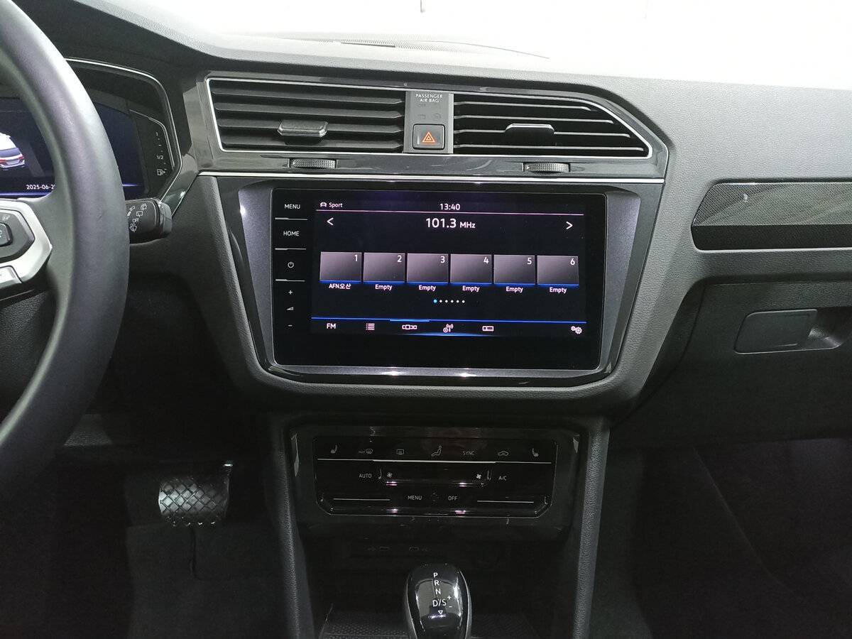 Купить Volkswagen Tiguan, 2022, 23 141 км, фото №15