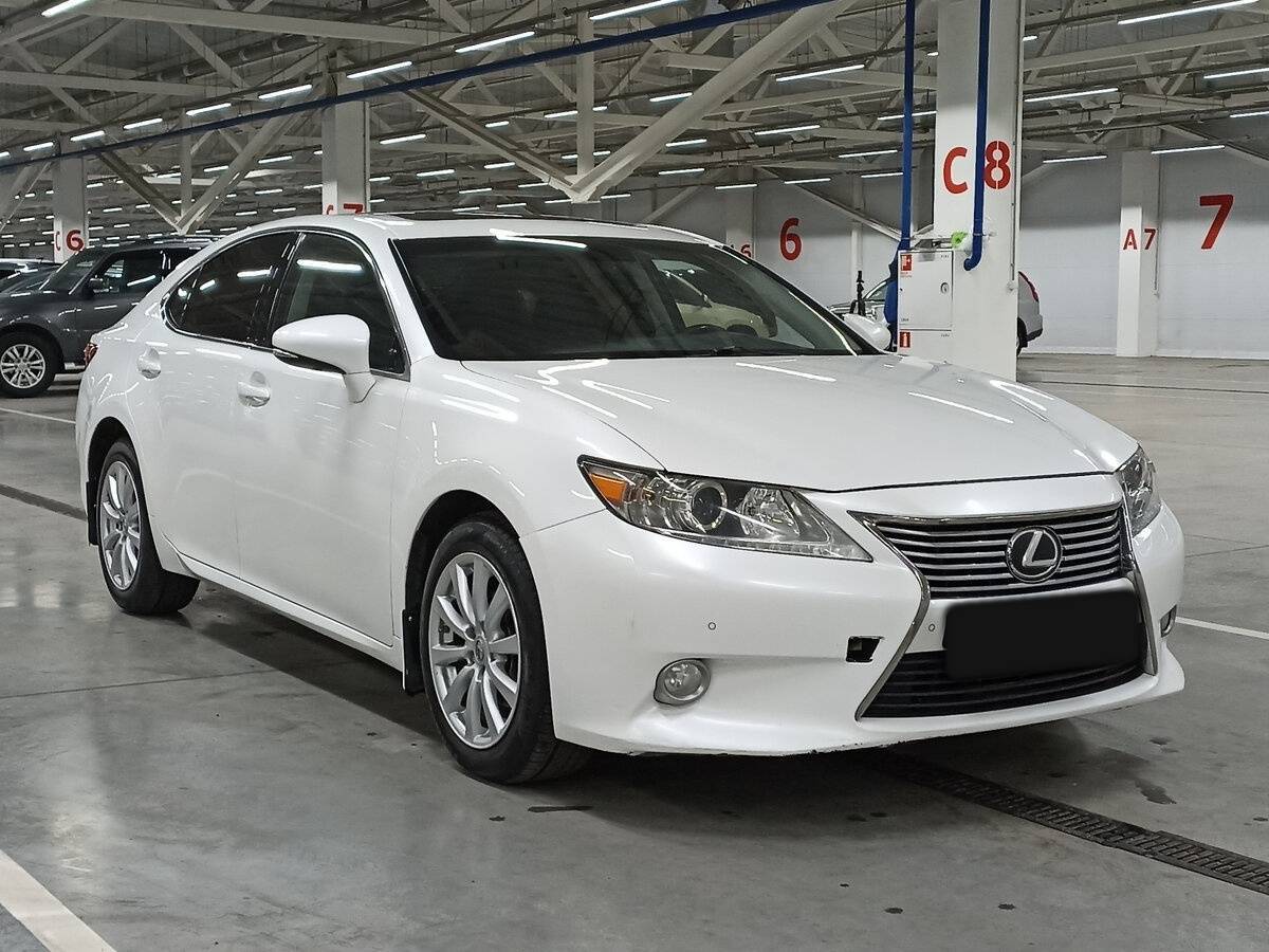 Lexus ES