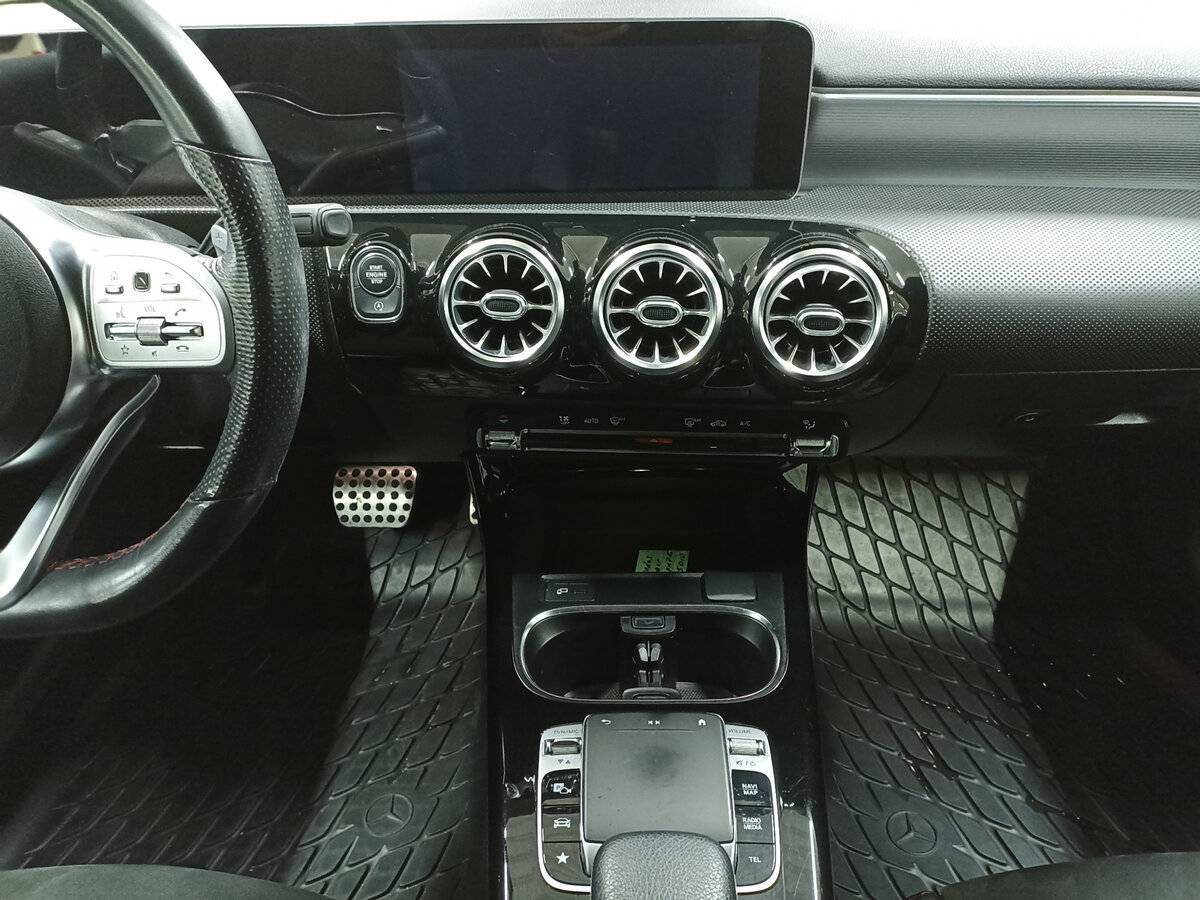 Купить Mercedes-Benz A-Класс 200, 2018, 105 396 км, фото №15