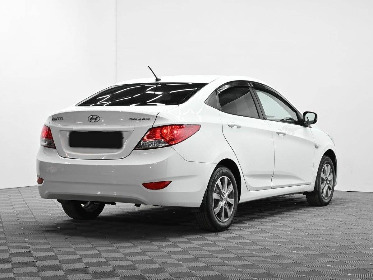 Купить Hyundai Solaris, 2011, 162 000 км, фото №4