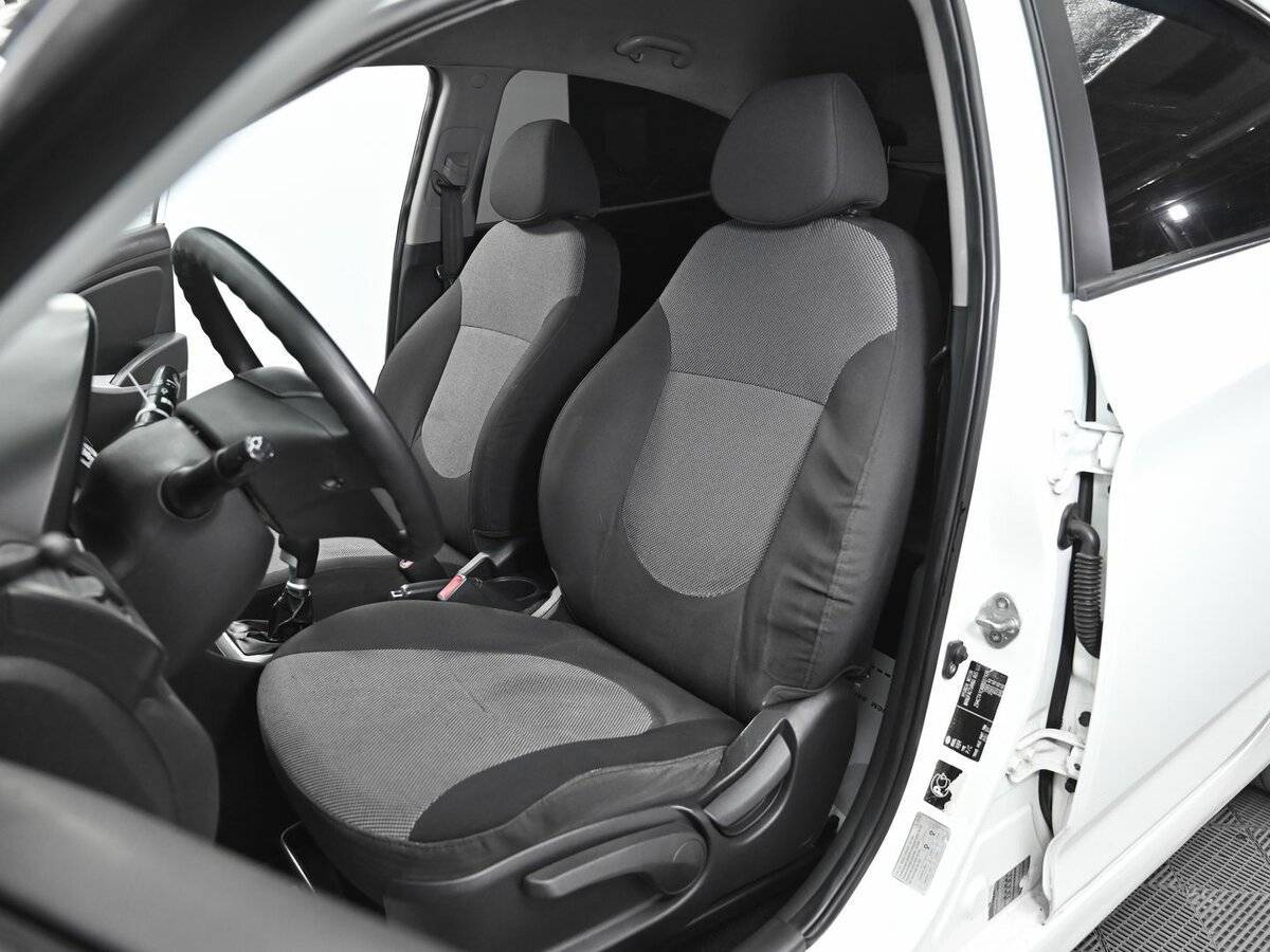 Купить Hyundai Solaris, 2011, 162 000 км, фото №7