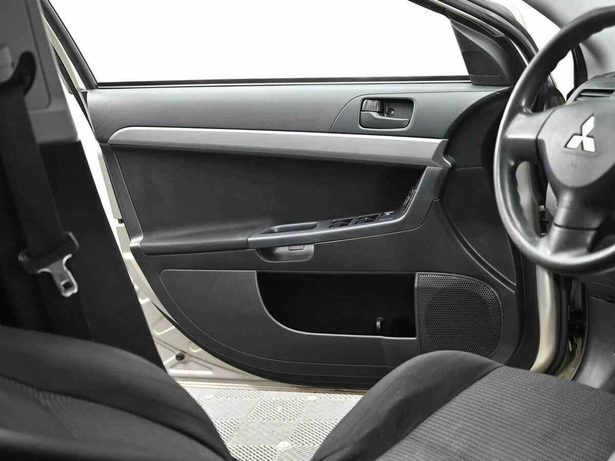 Купить Mitsubishi Lancer, 2010, 181 000 км, фото №6