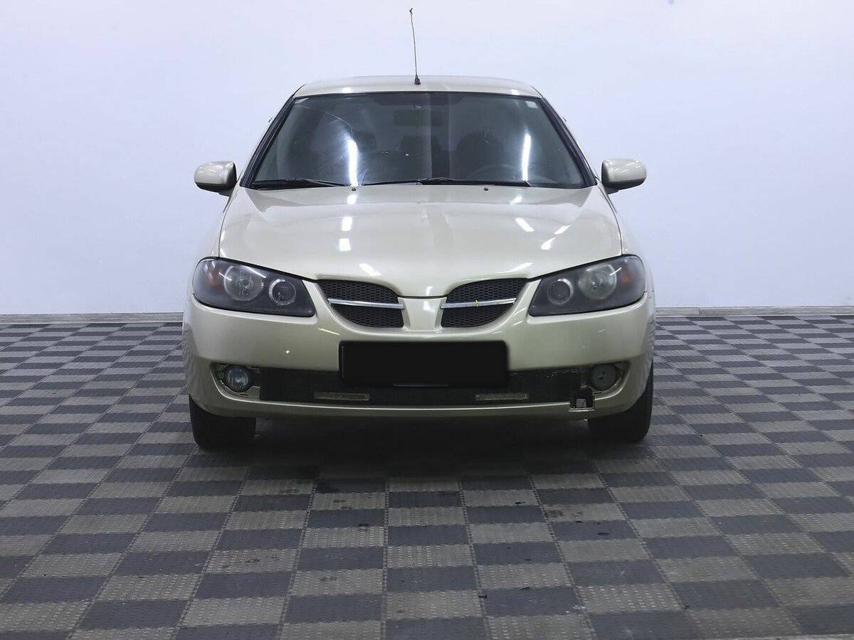 Nissan Almera
