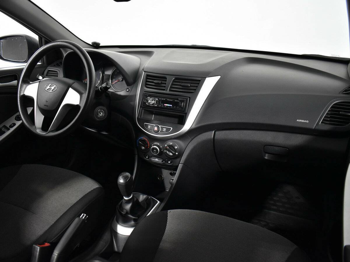 Купить Hyundai Solaris, 2011, 123 914 км, фото №10