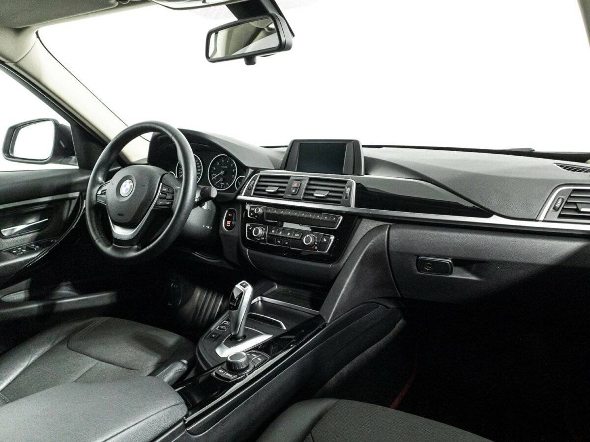 Купить BMW 3 серии 320i xDrive, 2018, 46 831 км, фото №9