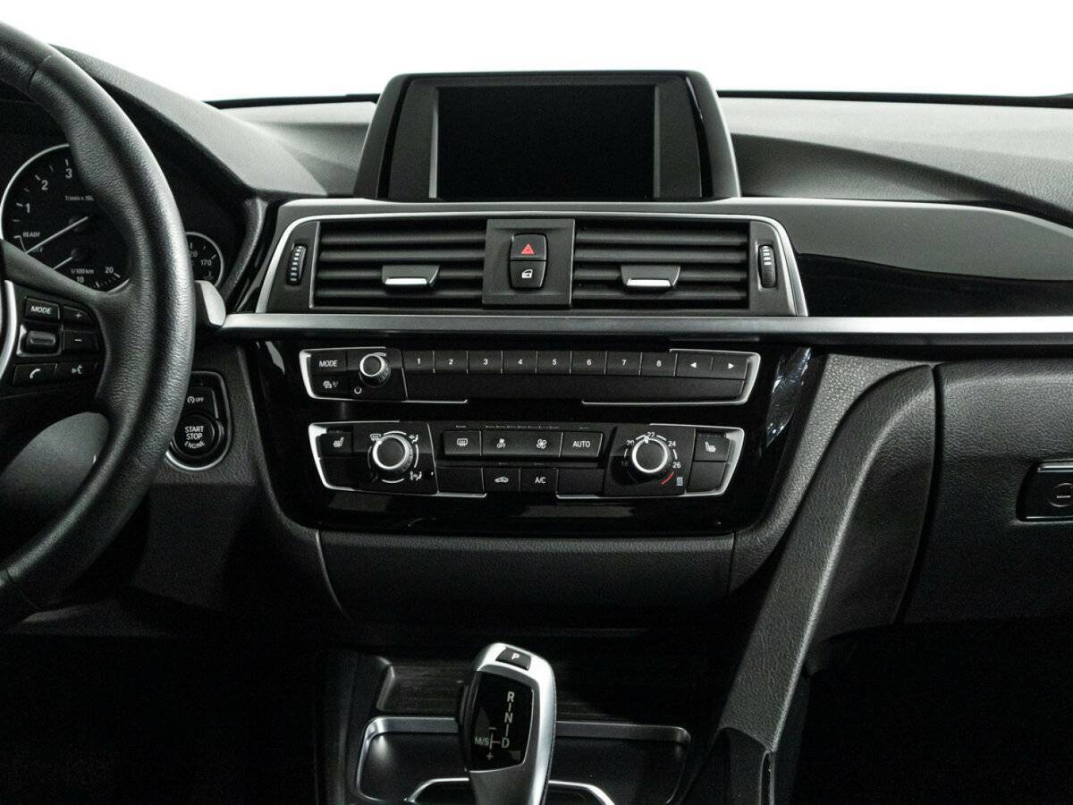 Купить BMW 3 серии 320i xDrive, 2018, 46 831 км, фото №14