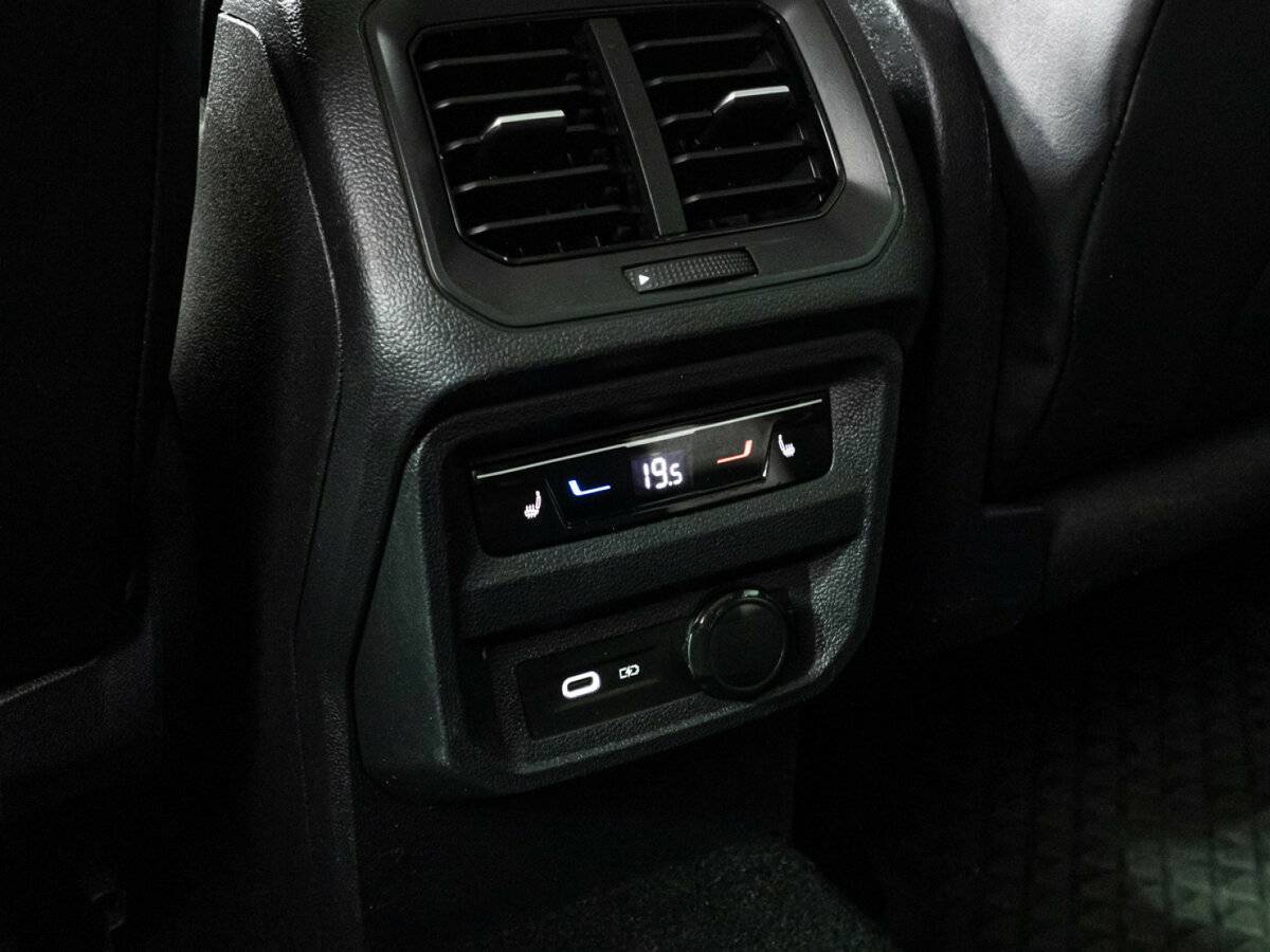 Купить Volkswagen Tiguan, 2022, 62 269 км, фото №25