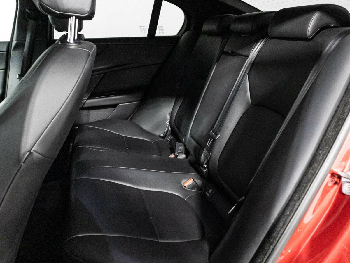 Купить Jaguar XE, 2016, 126 262 км, фото №10