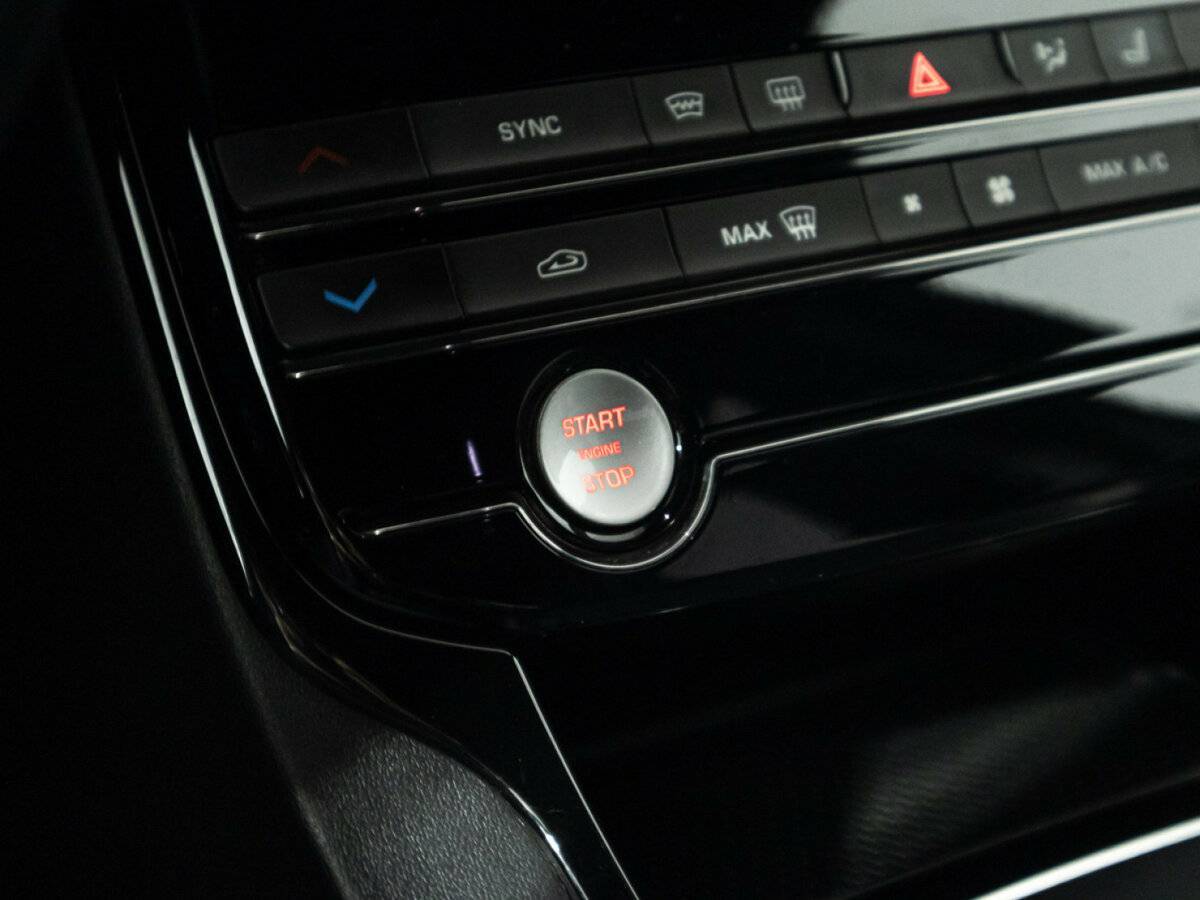 Купить Jaguar XE, 2016, 126 262 км, фото №19