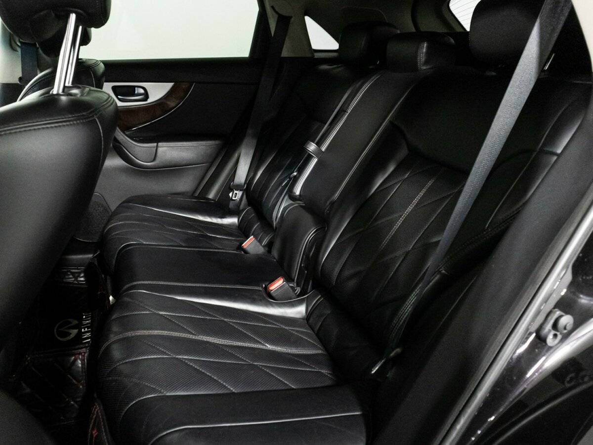 Купить Infiniti QX70, 2014, 228 421 км, фото №10