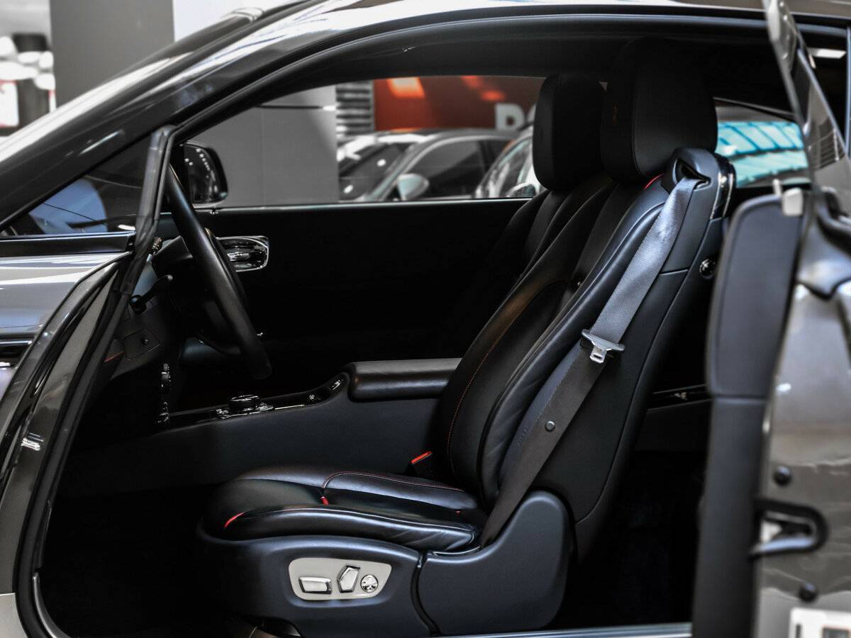 Купить Rolls-Royce Wraith, 2018, 14 313 км, фото №18