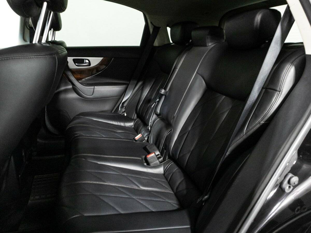 Купить Infiniti QX70, 2016, 107 557 км, фото №10