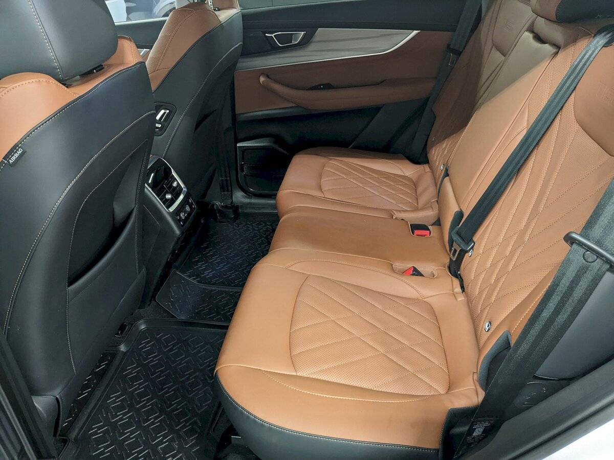 Купить Chery Tiggo 8 Pro e+, 2023, 21 564 км, фото №18