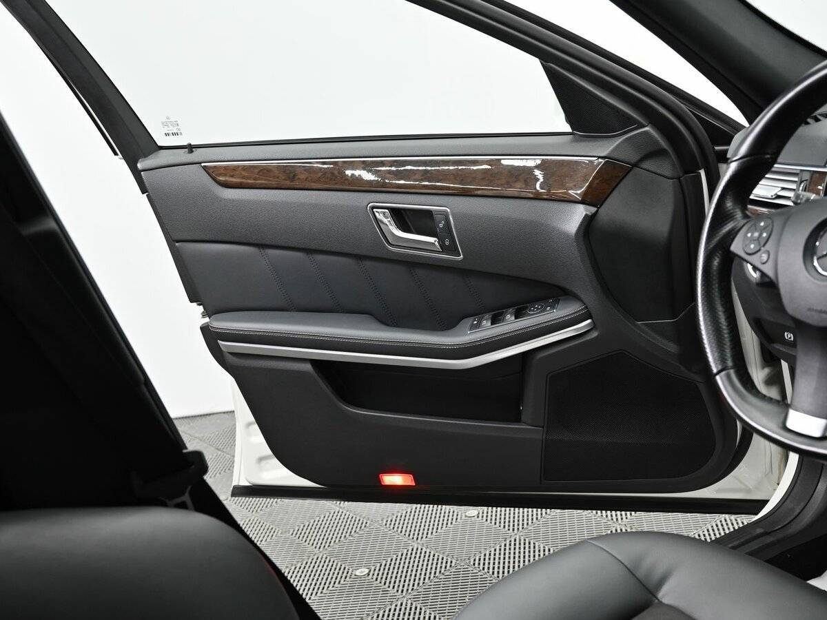 Купить Mercedes-Benz E-Класс 200 7G-Tronic, 2011, 159 000 км, фото №6