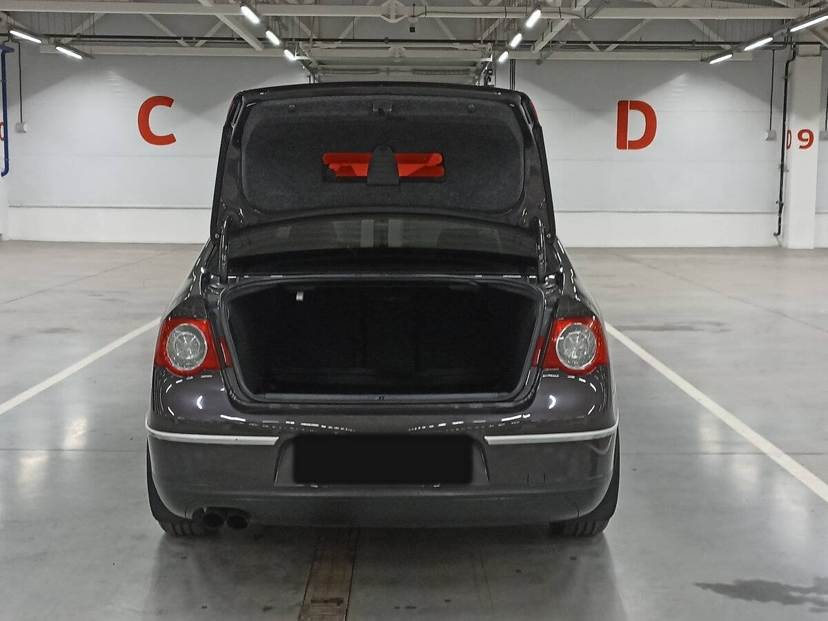 Купить Volkswagen Passat, 2010, 150 956 км, фото №10