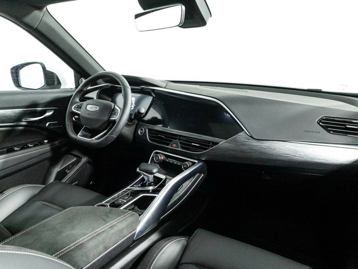 Купить Geely Tugella, 2024, 5 140 км, фото №9