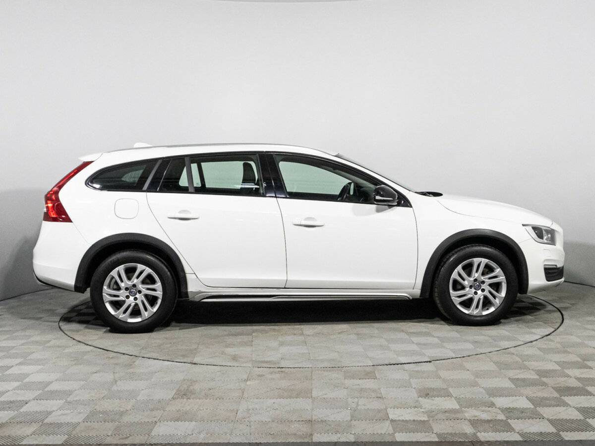 Купить Volvo V60 Cross Country, 2018, 218 570 км, фото №4