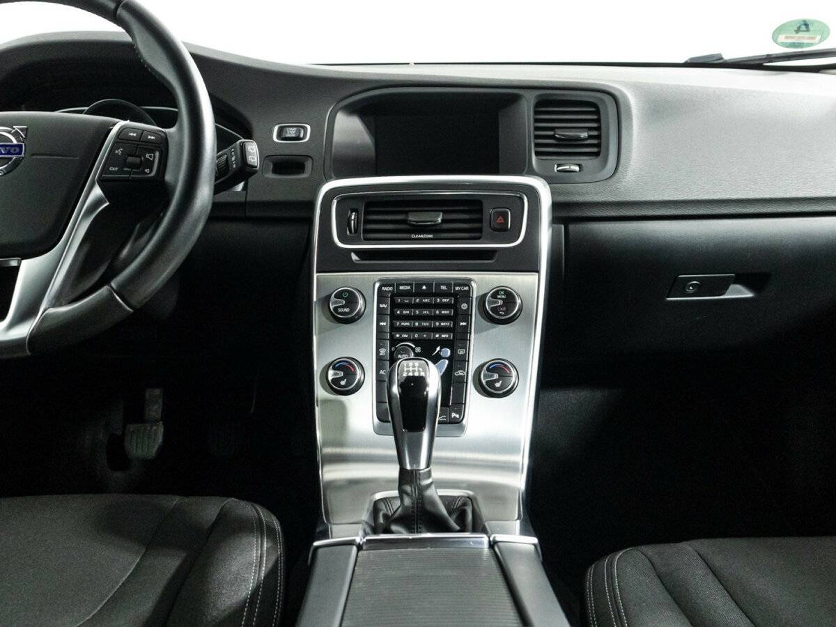 Купить Volvo V60 Cross Country, 2018, 218 570 км, фото №14