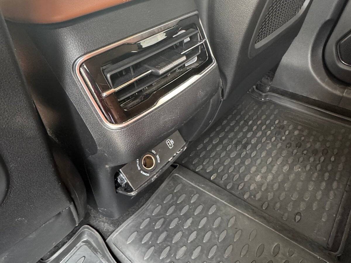 Купить FAW Bestune T99, 2023, 43 000 км, фото №9