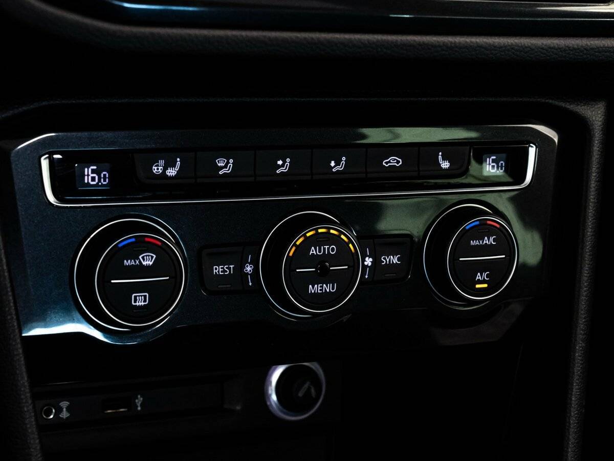 Купить Volkswagen Tiguan, 2017, 128 093 км, фото №14