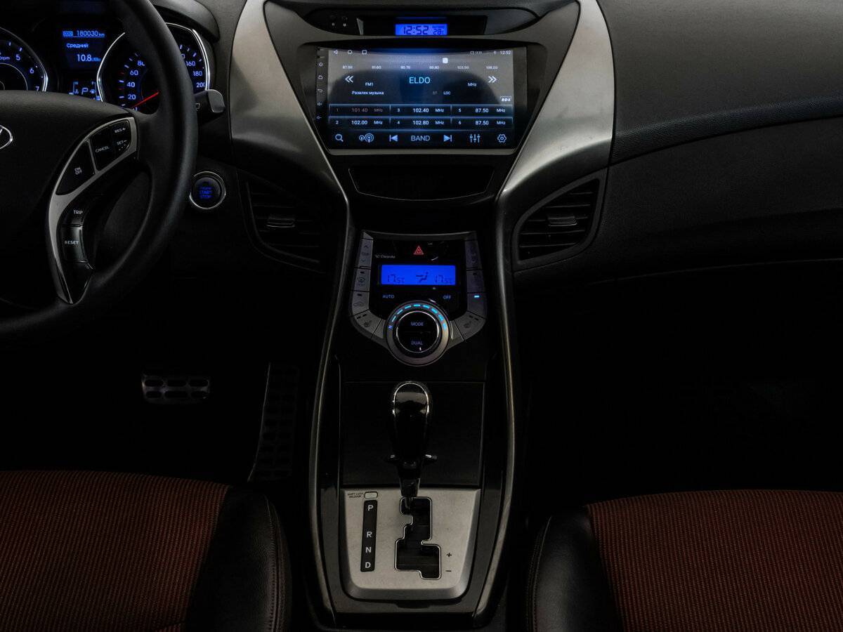 Купить Hyundai Elantra, 2011, 170 000 км, фото №10