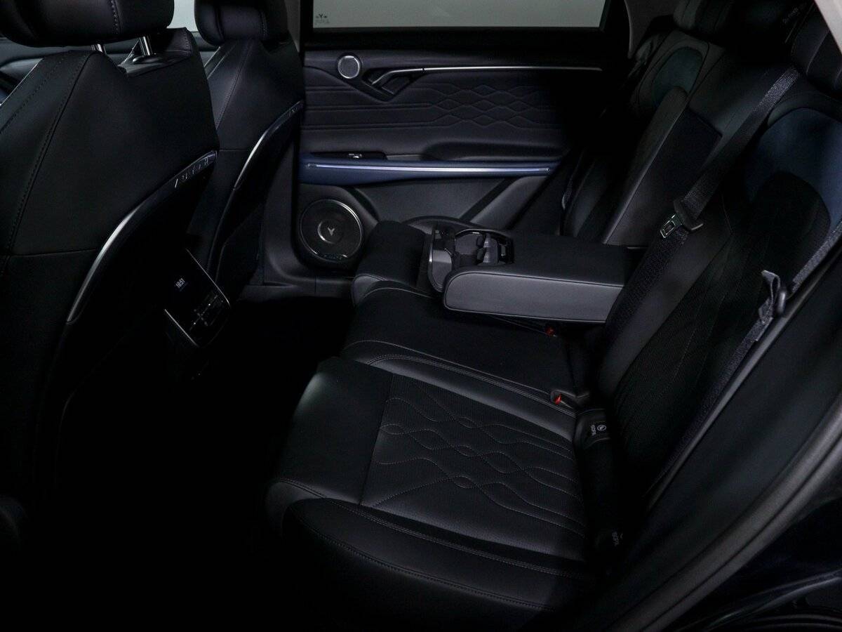 Купить Voyah Free, 2023, 20 565 км, фото №10