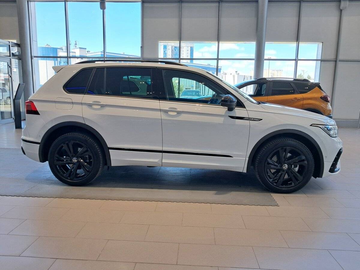 Купить Volkswagen Tiguan, 2021, 78 698 км, фото №4
