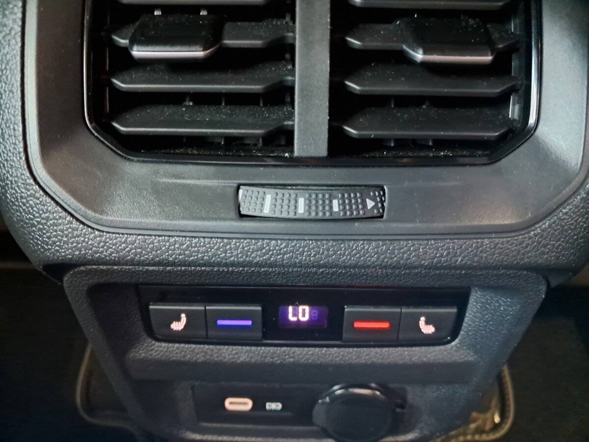 Купить Volkswagen Tiguan, 2021, 78 698 км, фото №24