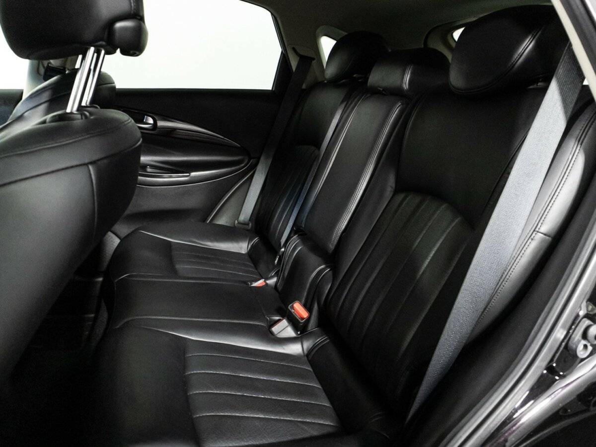 Купить Infiniti QX50, 2015, 142 689 км, фото №10