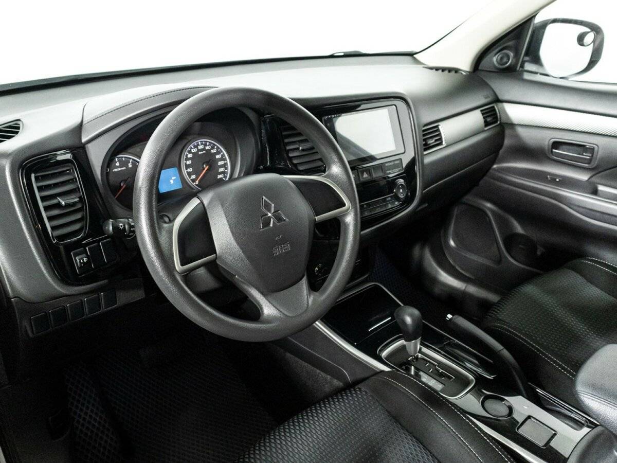 Купить Mitsubishi Outlander, 2017, 104 482 км, фото №11