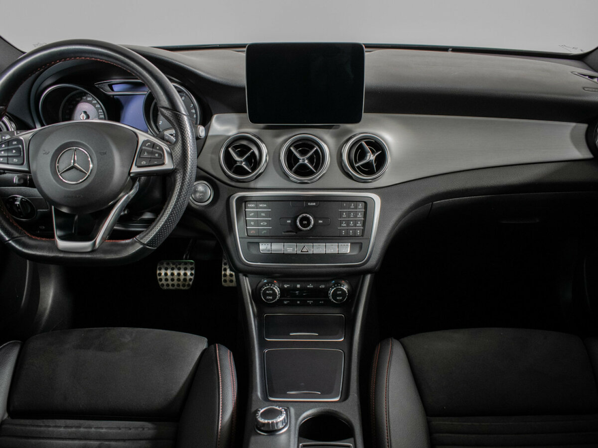 Купить Mercedes-Benz GLA 200 I (X156) Рестайлинг, 2019, 47 142 км, фото №8