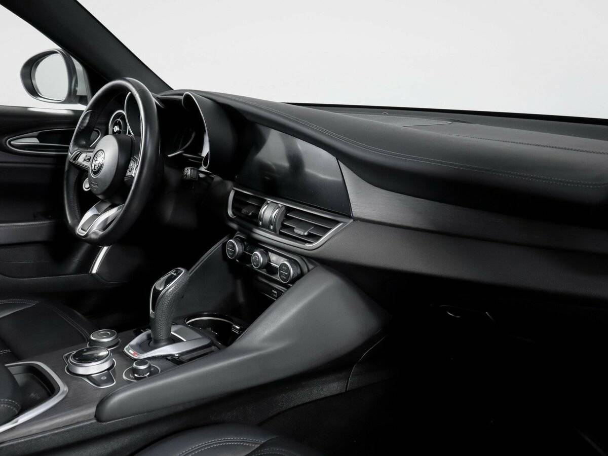 Купить Alfa Romeo Giulia II (952) Рестайлинг, 2021, 43 223 км, фото №7