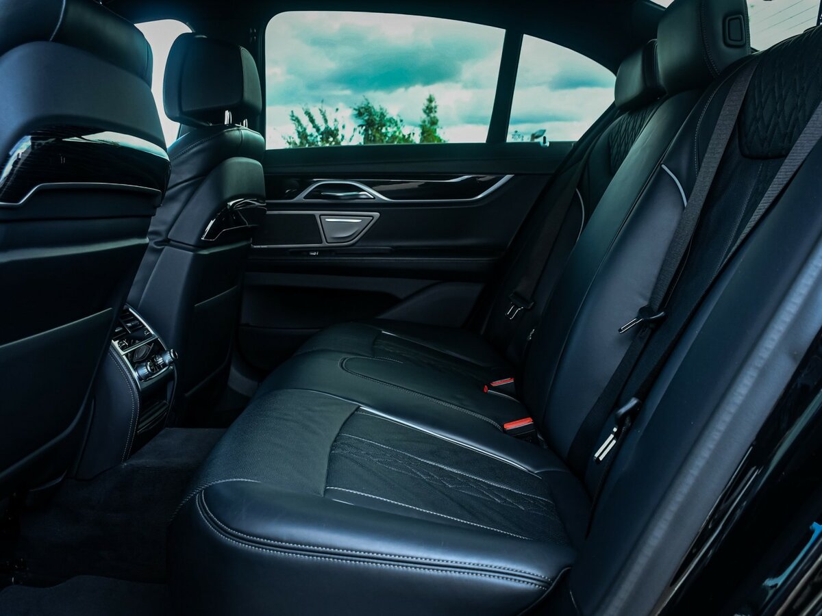 Купить BMW 7 серии 730d xDrive VI (G11/G12) Рестайлинг, 2020, 90 858 км, фото №12