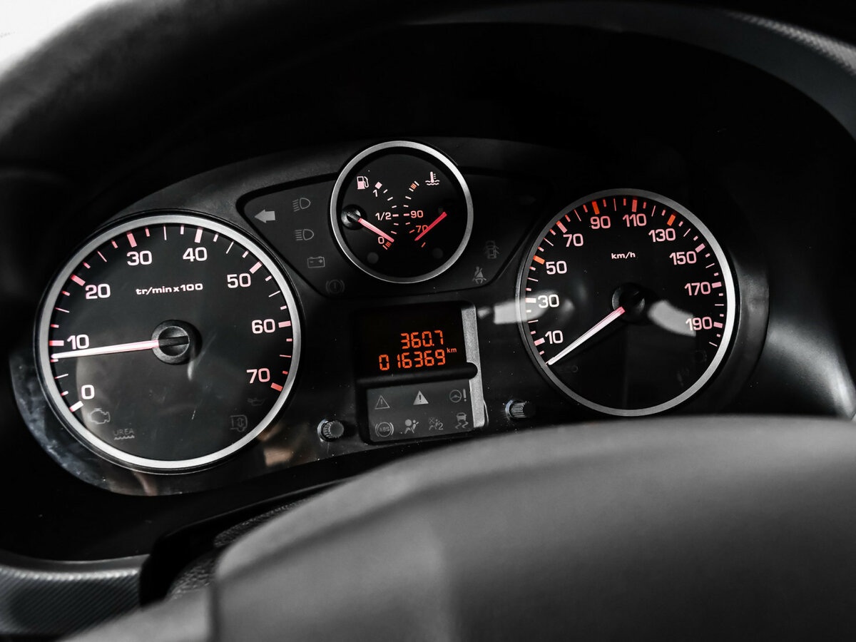 Купить Peugeot Partner Crossway II Рестайлинг 2, 2021, 16 000 км, фото №8