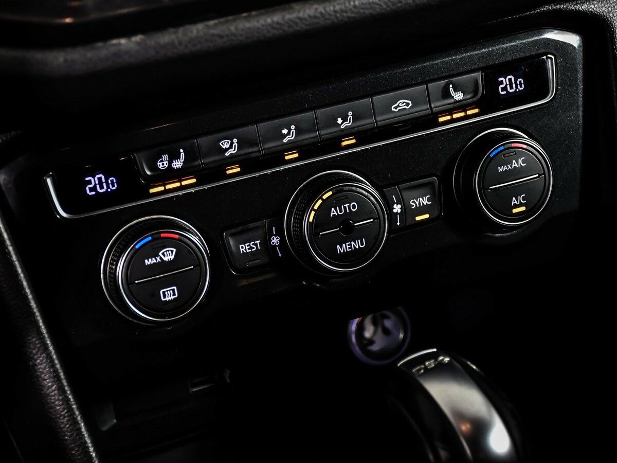 Купить Volkswagen Tiguan II, 2017, 190 681 км, фото №14