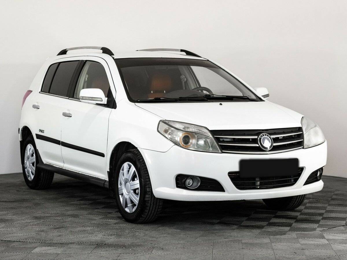 Geely MK Cross