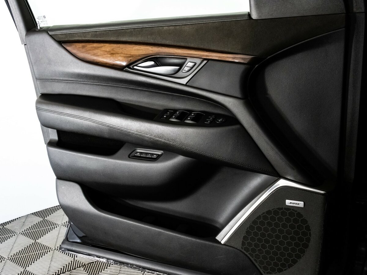 Купить Cadillac Escalade IV, 2015, 270 958 км, фото №15