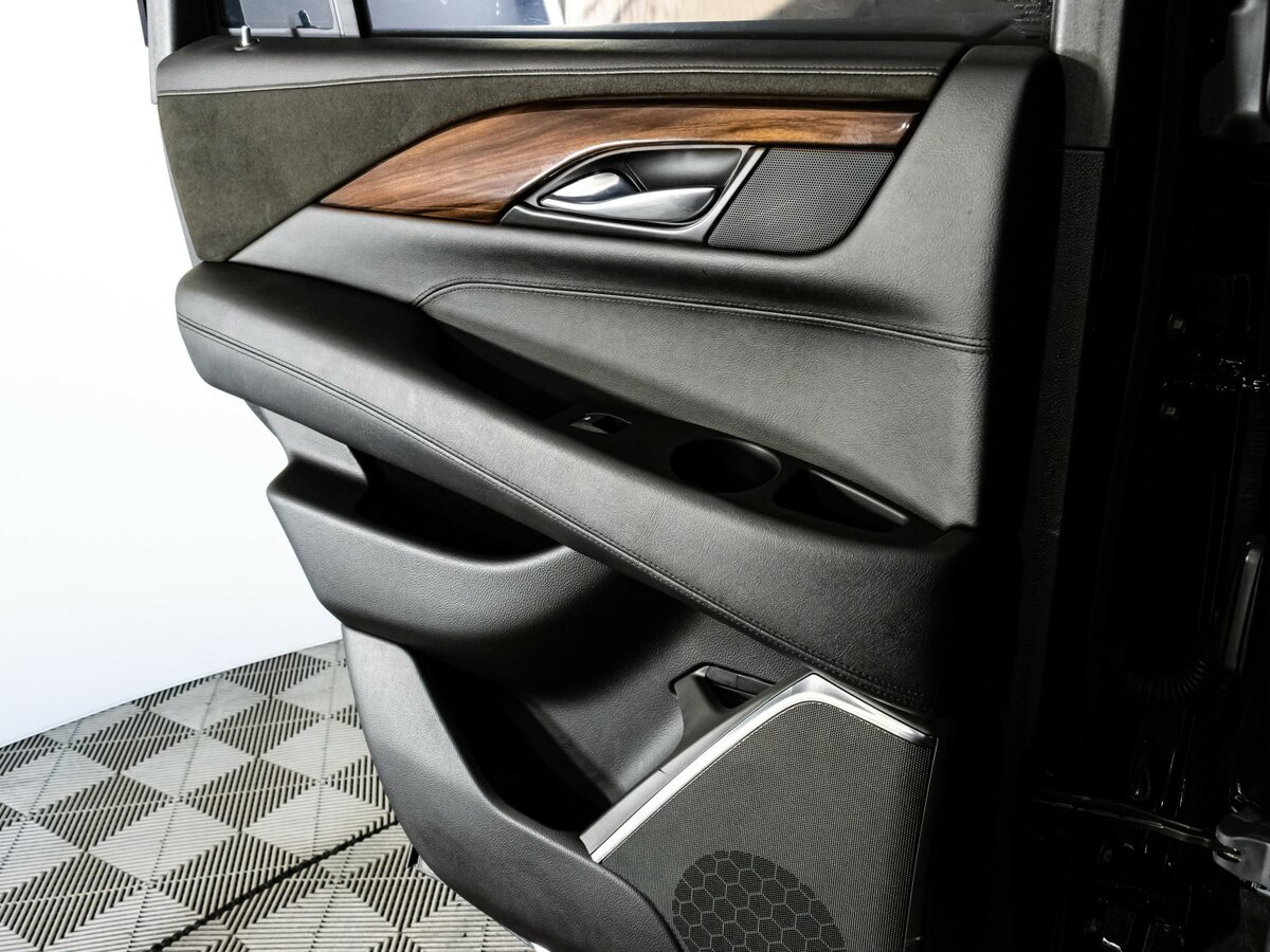 Купить Cadillac Escalade IV, 2015, 270 958 км, фото №16