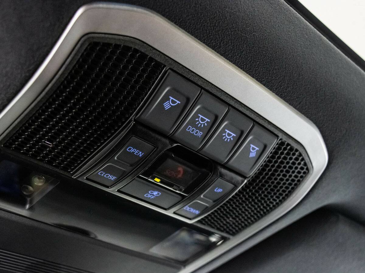 Купить Toyota Land Cruiser 300 Series, 2022, 160 357 км, фото №18